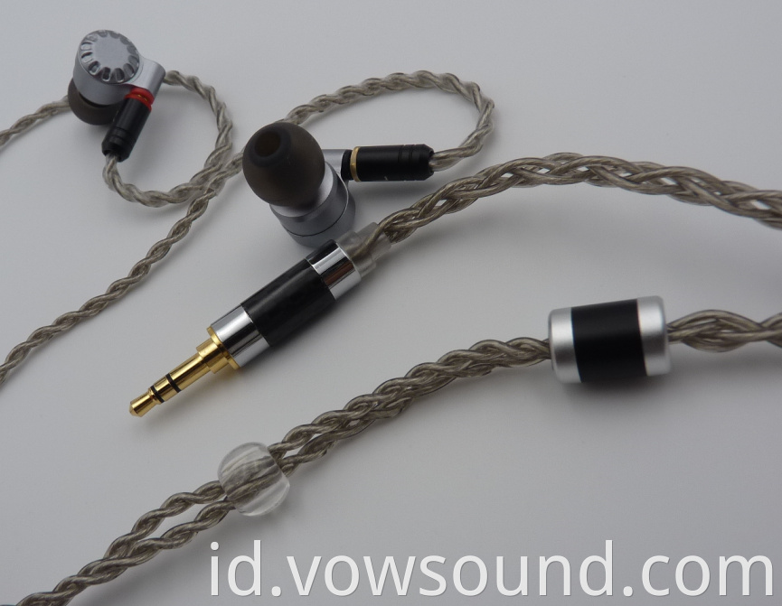 audiophile stereo earbuds